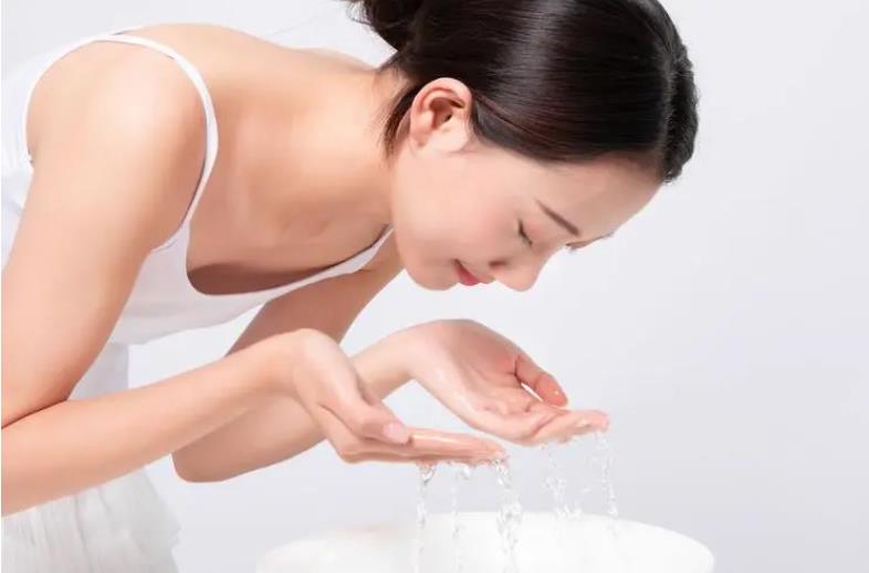 還原水機 換季會皮膚瘙癢？大概是……