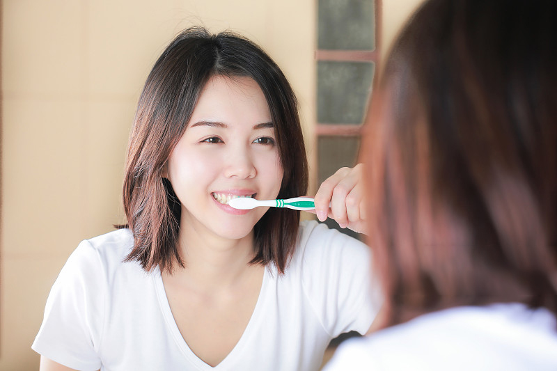 美容水刷牙漱口