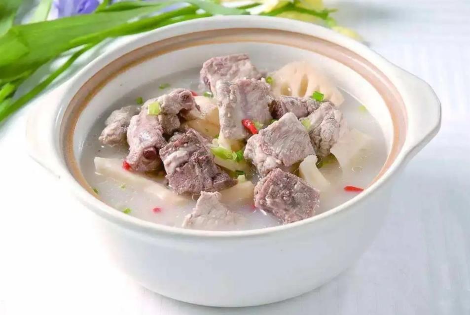 蓮藕黨參玉竹排骨湯